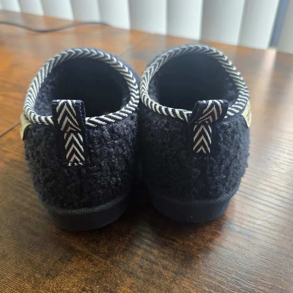​NWOT Pawz Navy Blue Teddy Fleece Comfort Slippers Size 9/10